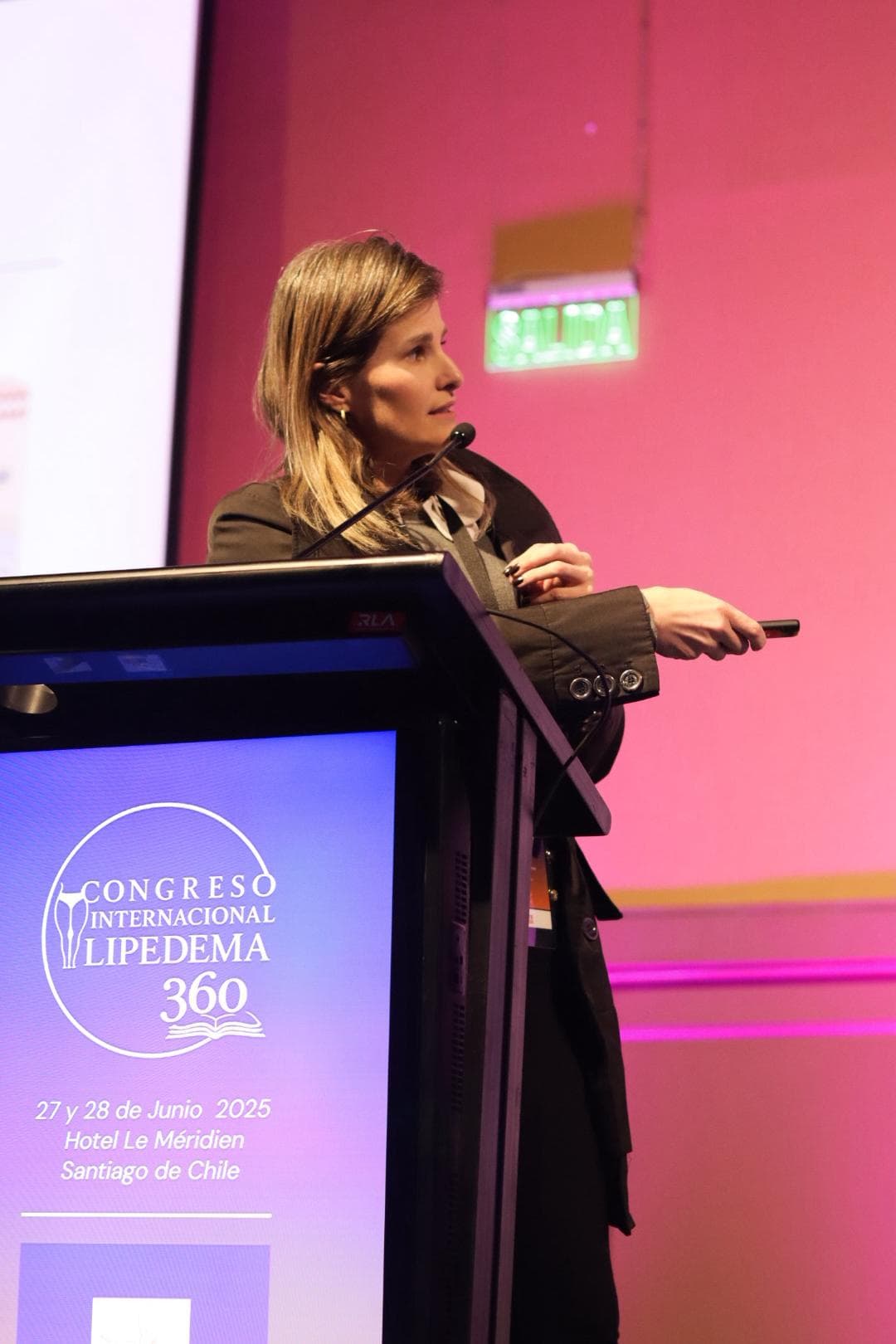 Jaqueline Baiocchi em atendimento